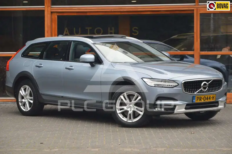 2017 Volvo V90