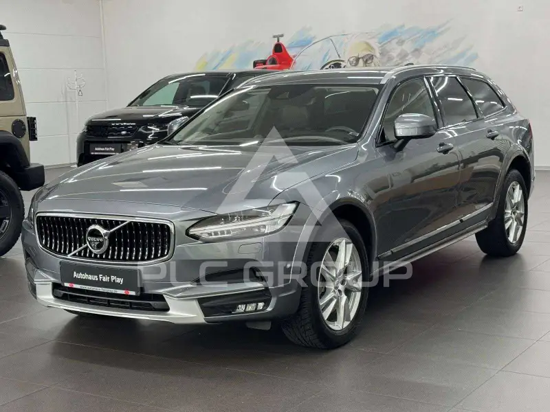 2017 Volvo V90