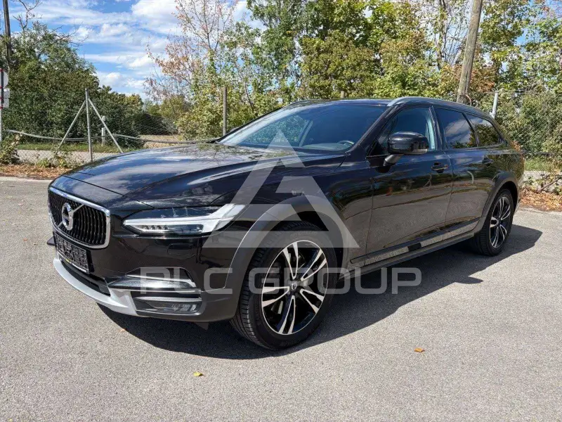 2017 Volvo V90