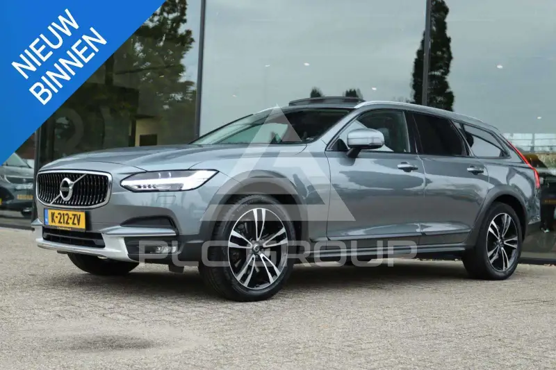 2017 Volvo V90