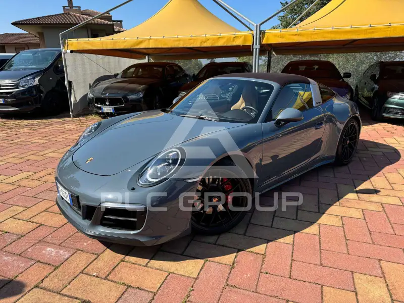 2017 Porsche 911