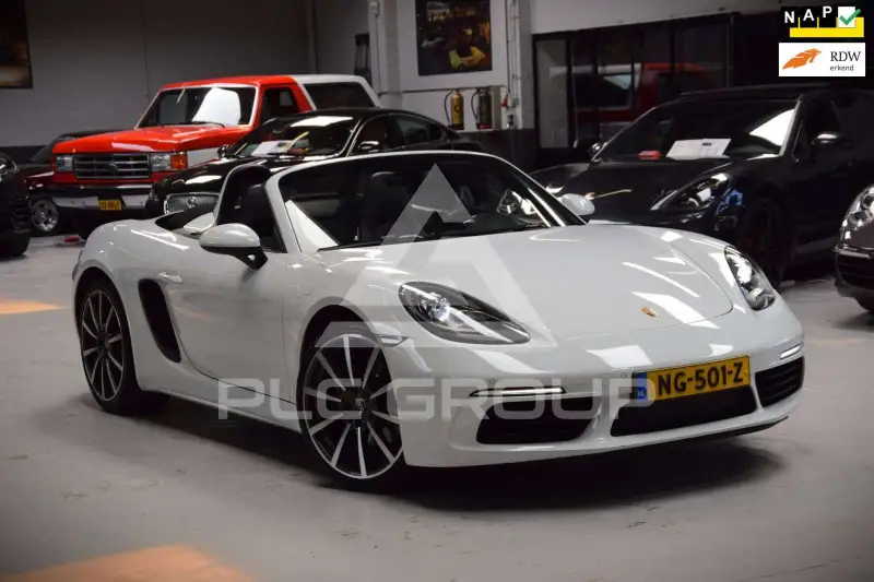 2017 Porsche 718