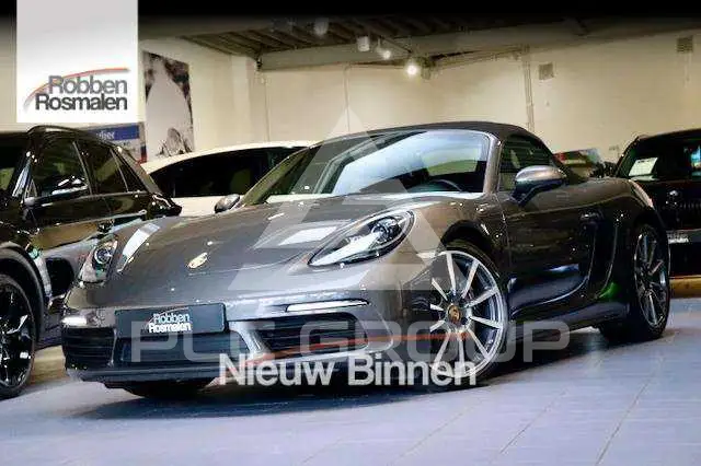 2017 Porsche 718