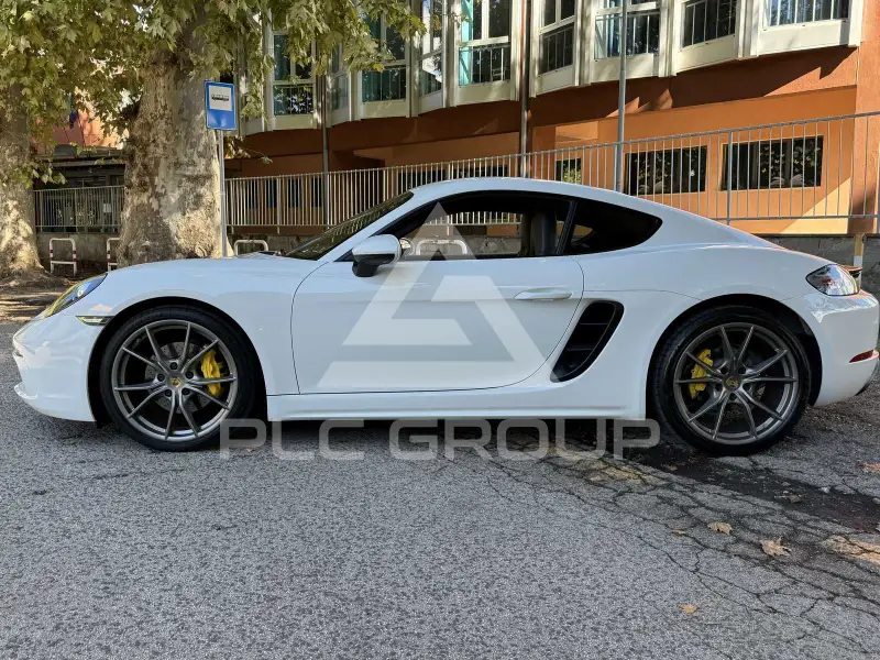 2017 Porsche 718