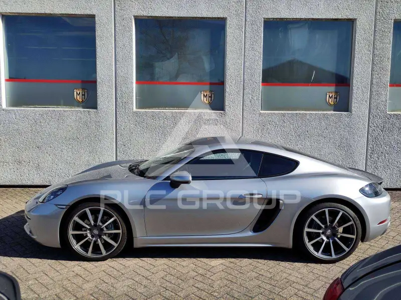 2017 Porsche 718