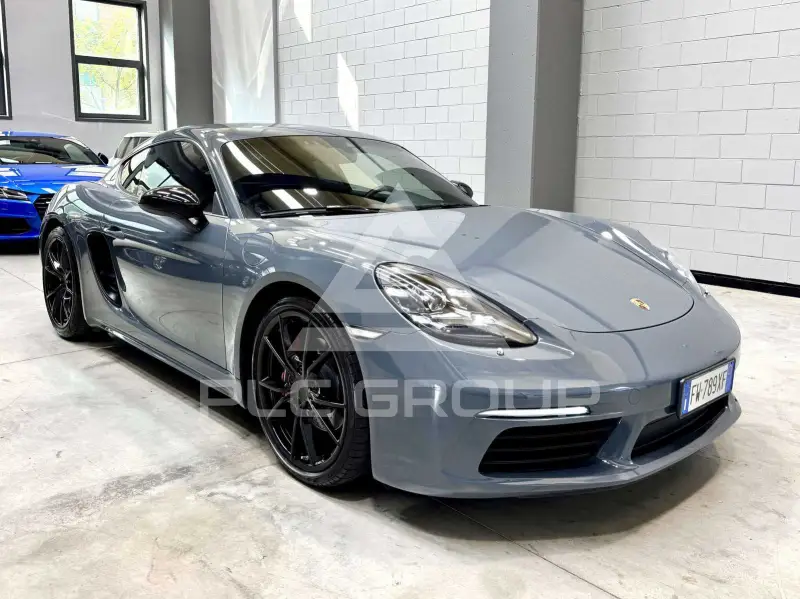 2017 Porsche 718