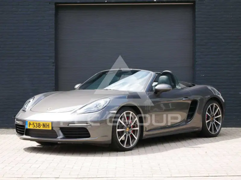 2017 Porsche 718