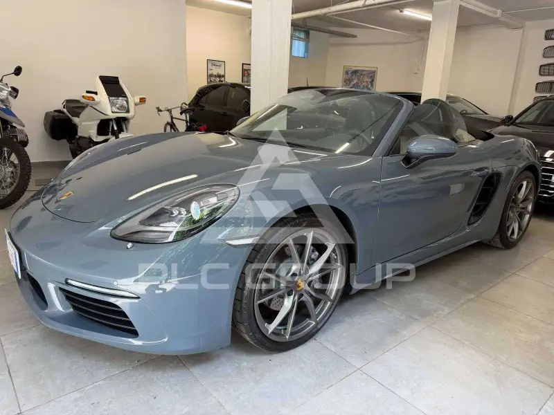 2017 Porsche 718
