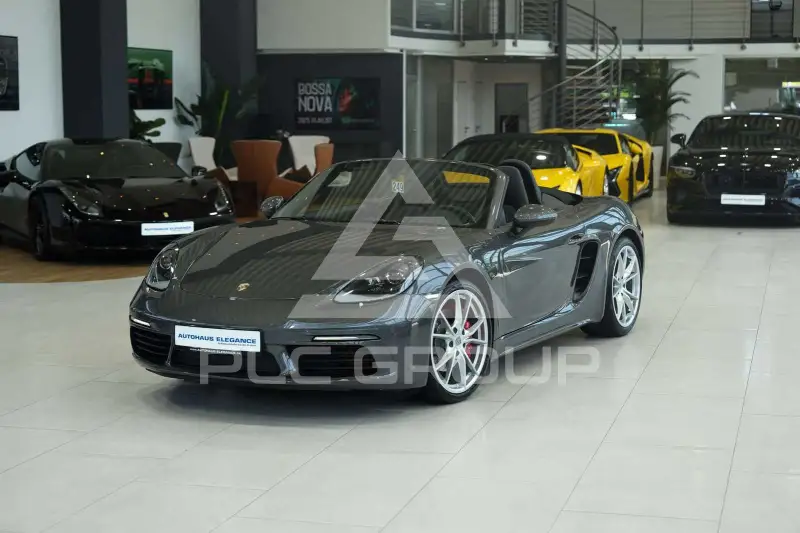 2017 Porsche 718