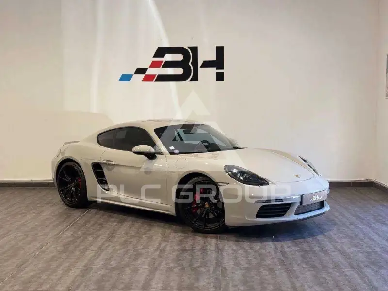 2017 Porsche 718