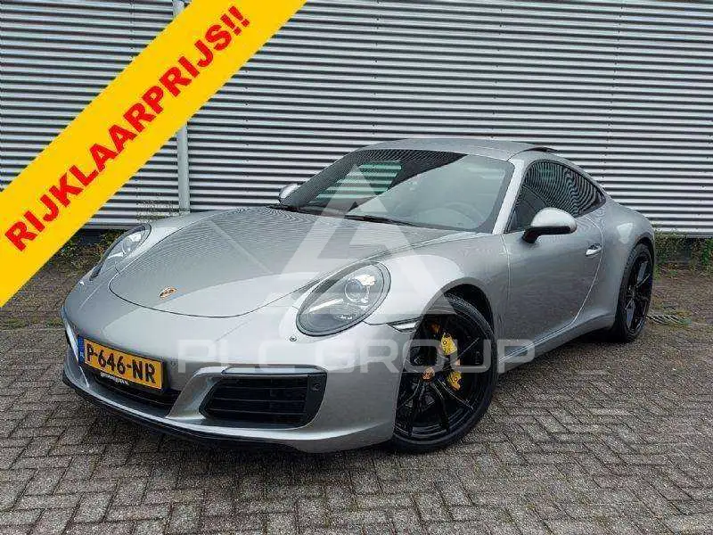 2017 Porsche Carrera