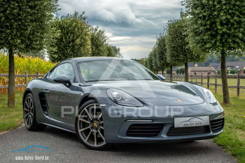 2017 Porsche 718