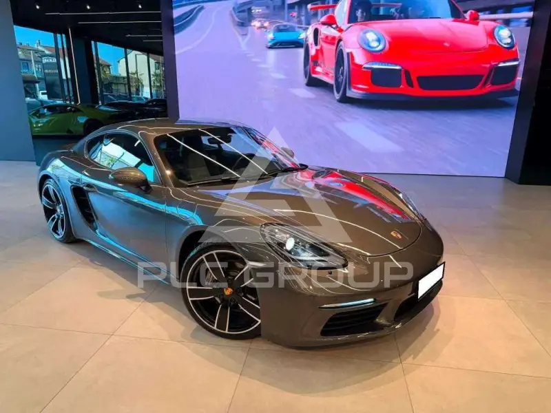 2017 Porsche Cayman