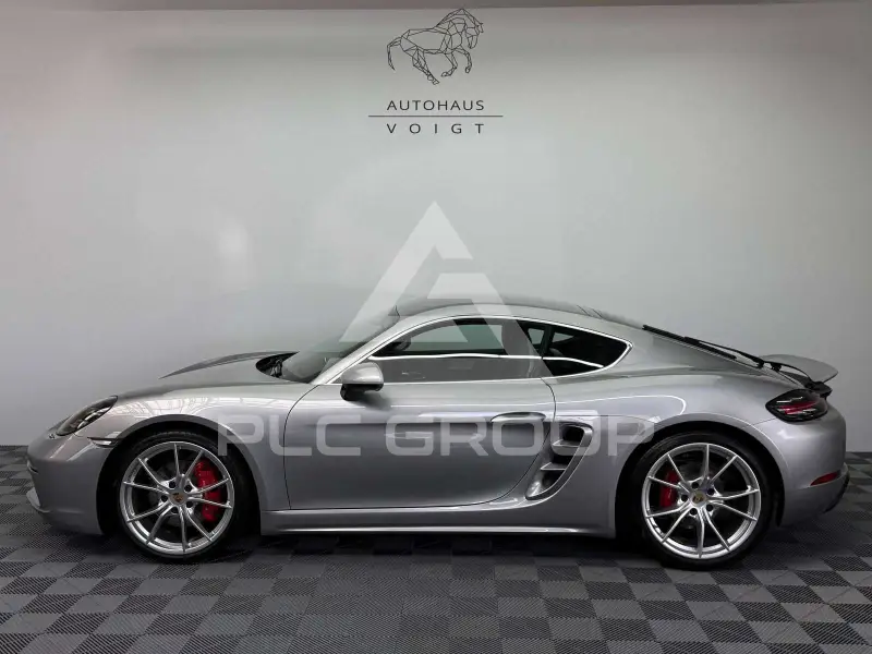 2017 Porsche Cayman