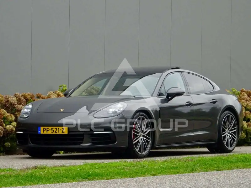 2017 Porsche Panamera