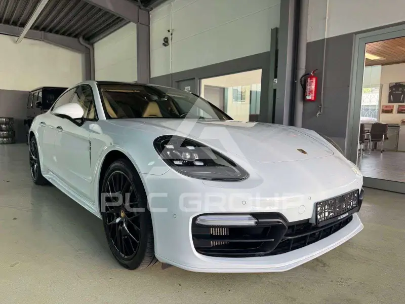 2017 Porsche Panamera
