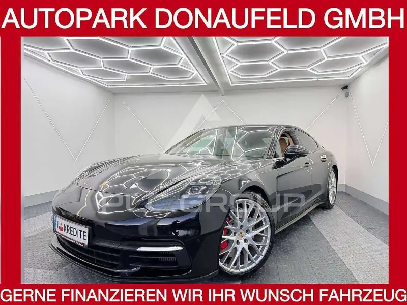 2017 Porsche Panamera