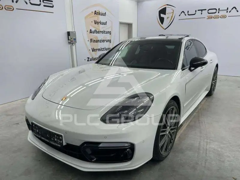 2017 Porsche Panamera