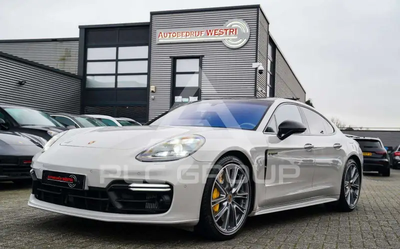 2017 Porsche Panamera