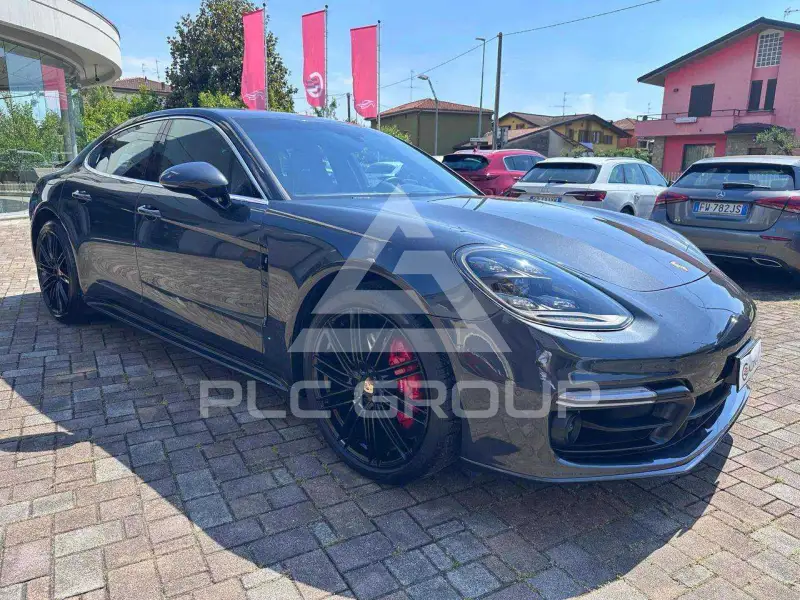2017 Porsche Panamera