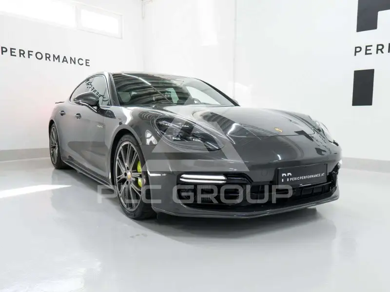 2017 Porsche Panamera