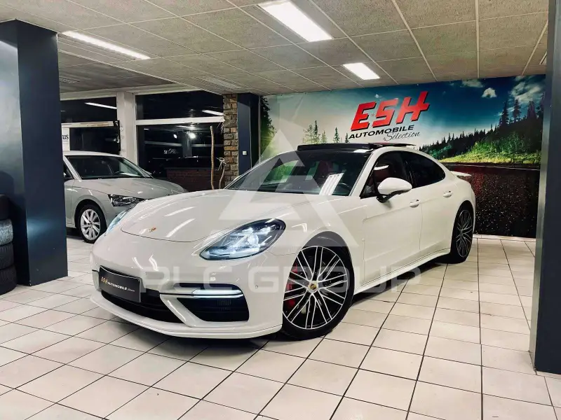 2017 Porsche Panamera
