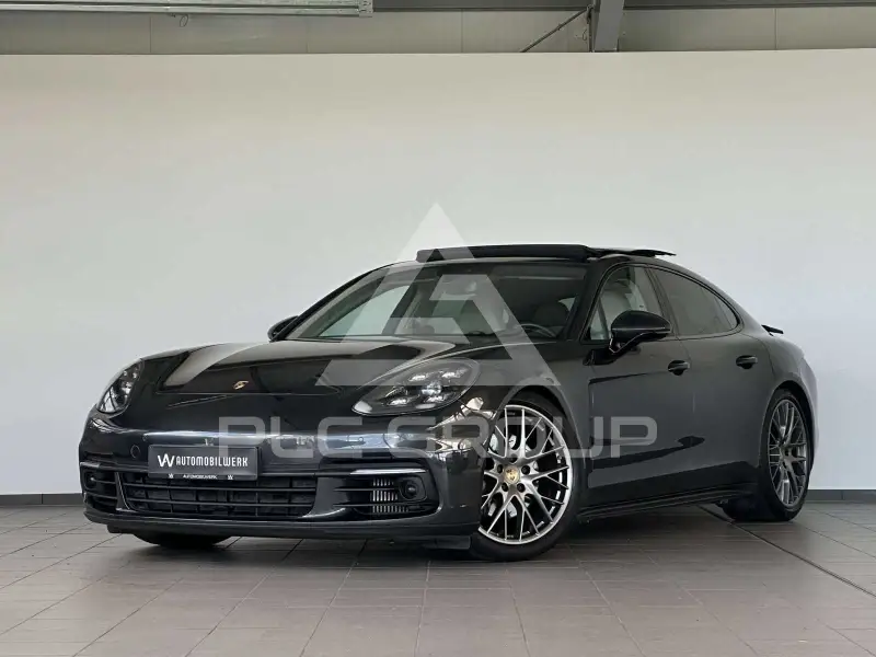 2017 Porsche Panamera