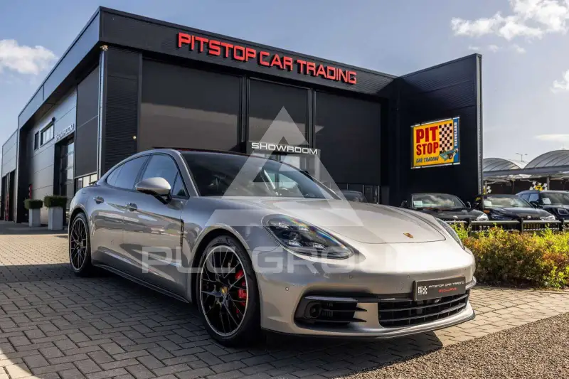 2017 Porsche Panamera