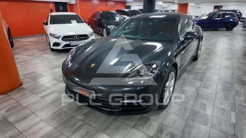 2017 Porsche Panamera