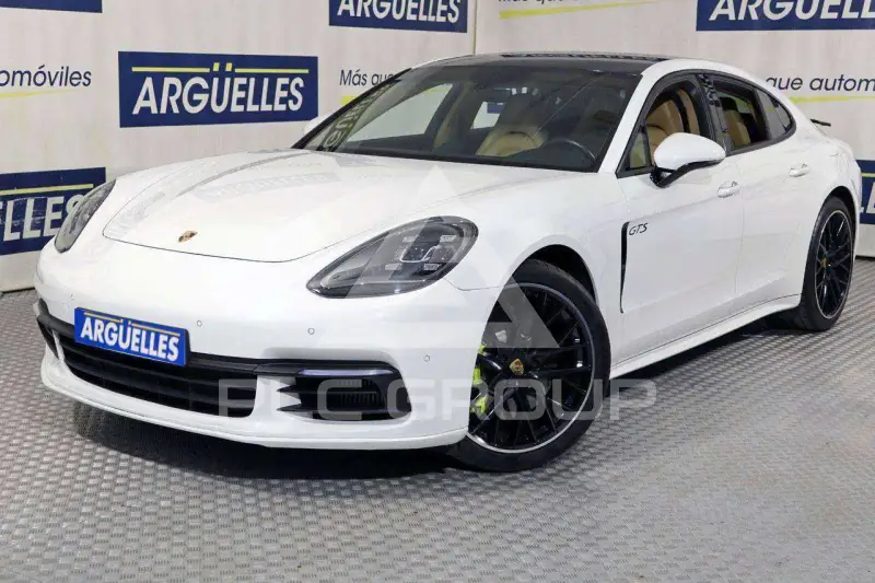 2017 Porsche Panamera