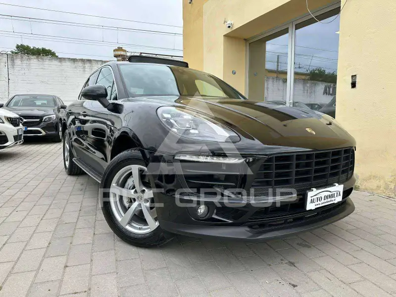 2017 Porsche MACAN