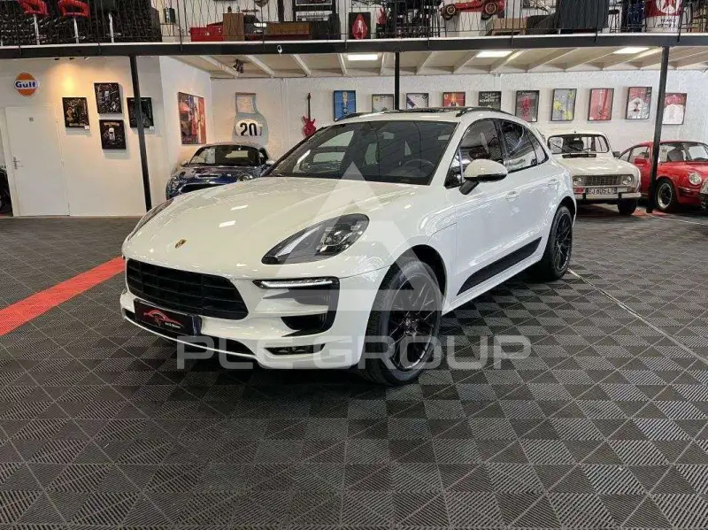 2017 Porsche MACAN