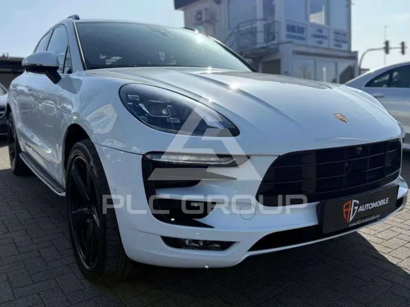 2017 Porsche MACAN