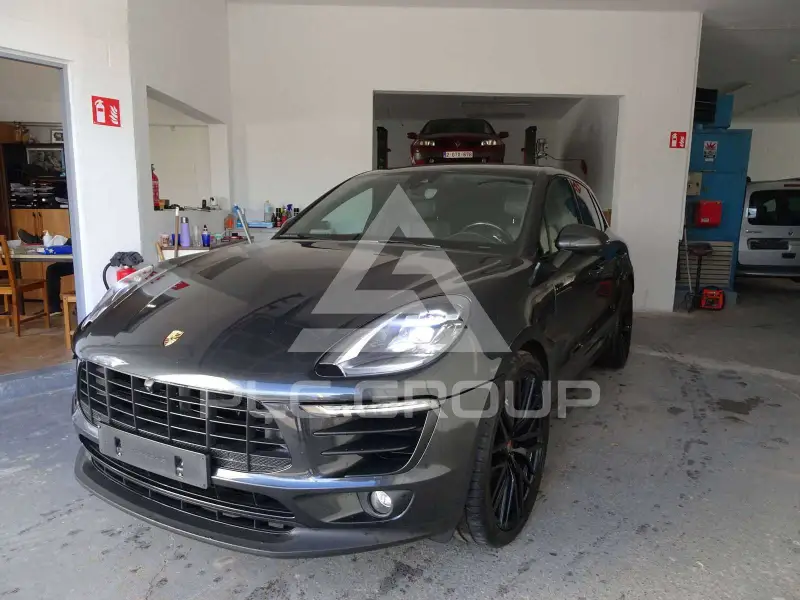 2017 Porsche MACAN