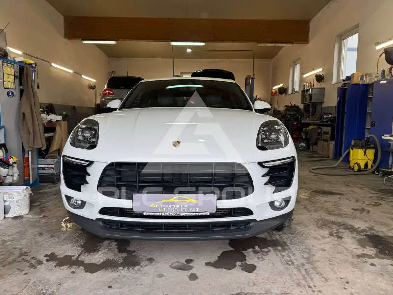 2017 Porsche MACAN