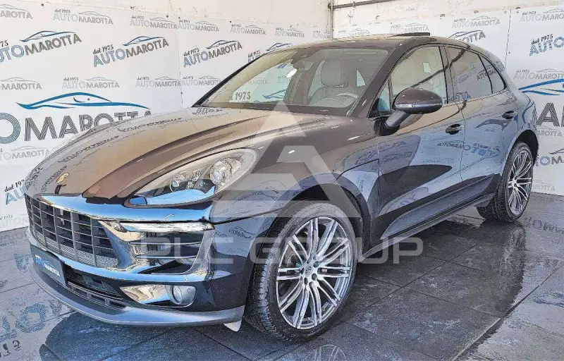 2017 Porsche MACAN