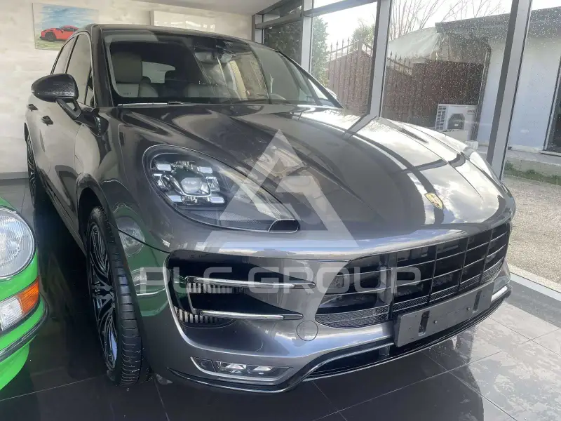 2017 Porsche MACAN