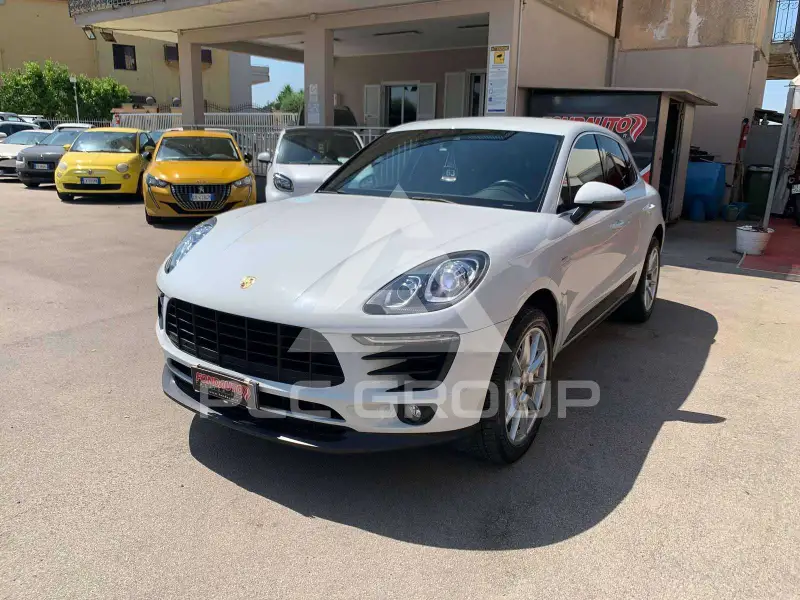 2017 Porsche MACAN