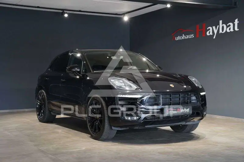 2017 Porsche MACAN