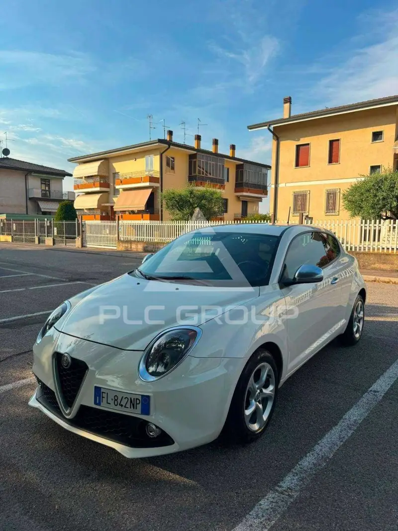 2017 Alfa Romeo Mito