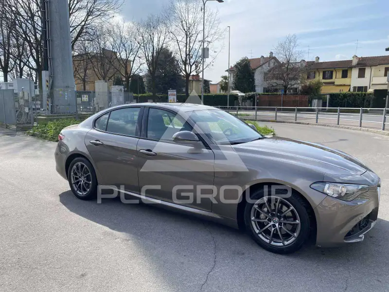 2017 Alfa Romeo Giulia