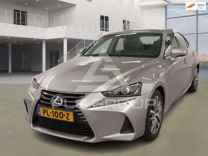 2017 Lexus IS300