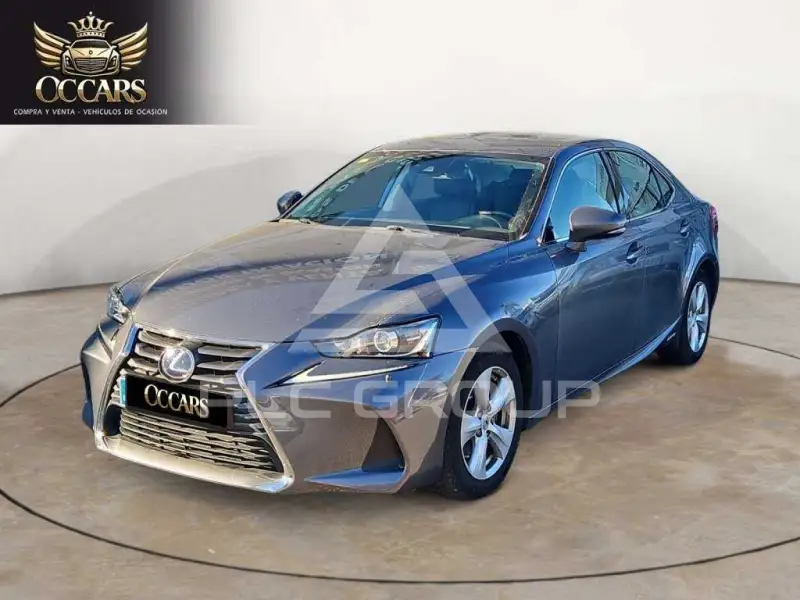 2017 Lexus IS300