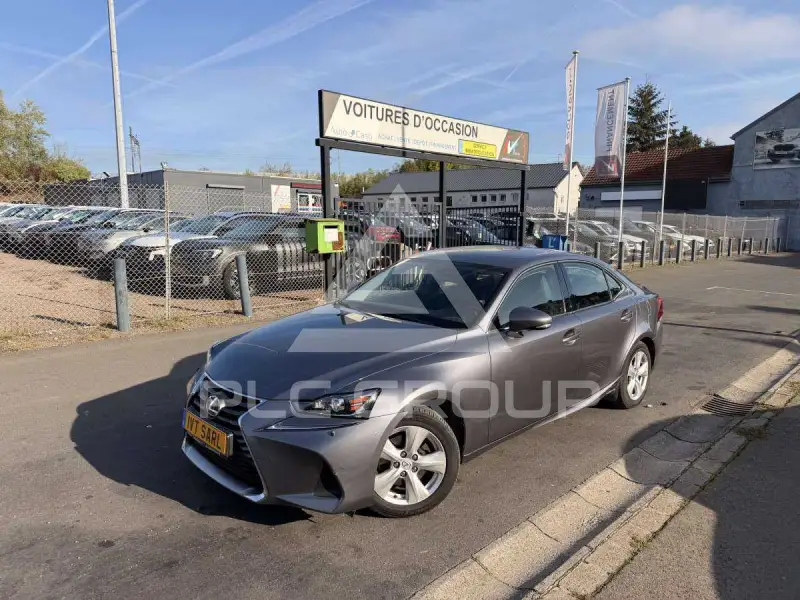 2017 Lexus IS300