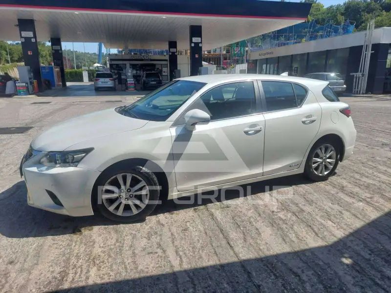 2017 Lexus CT200