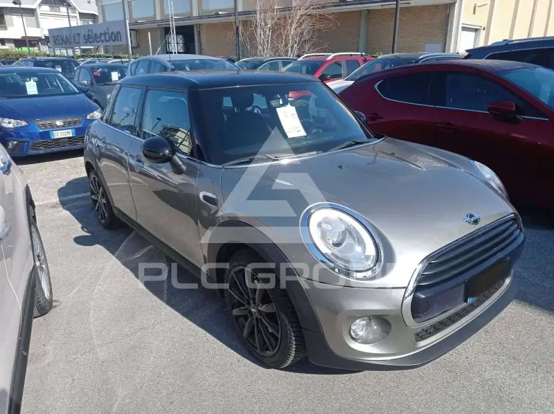 2017 Mini COOPER