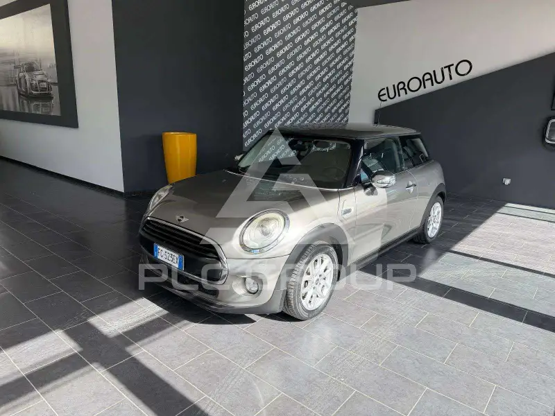 2017 Mini COOPER