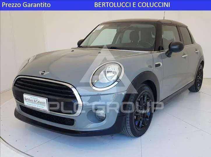 2017 Mini COOPER