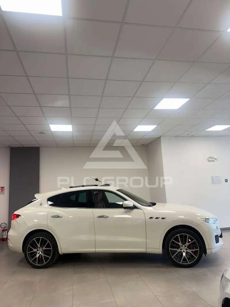2017 Maserati LEVANTE