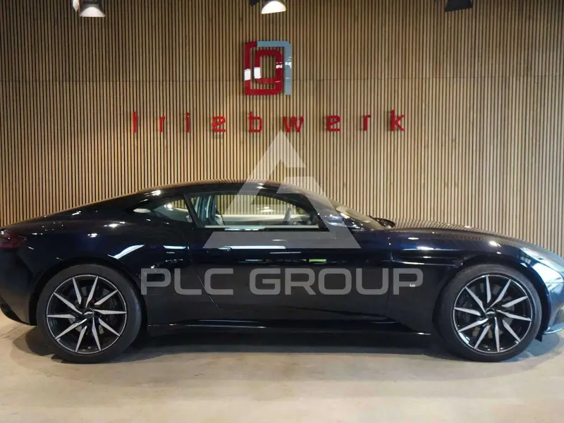 2017 Aston Martin DB11